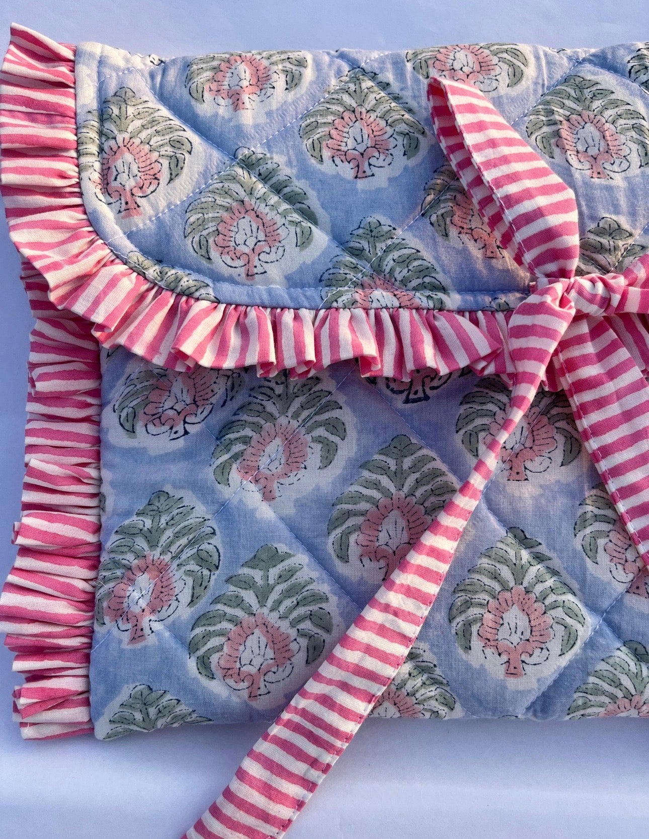 The Magnolia Morning Sleeve