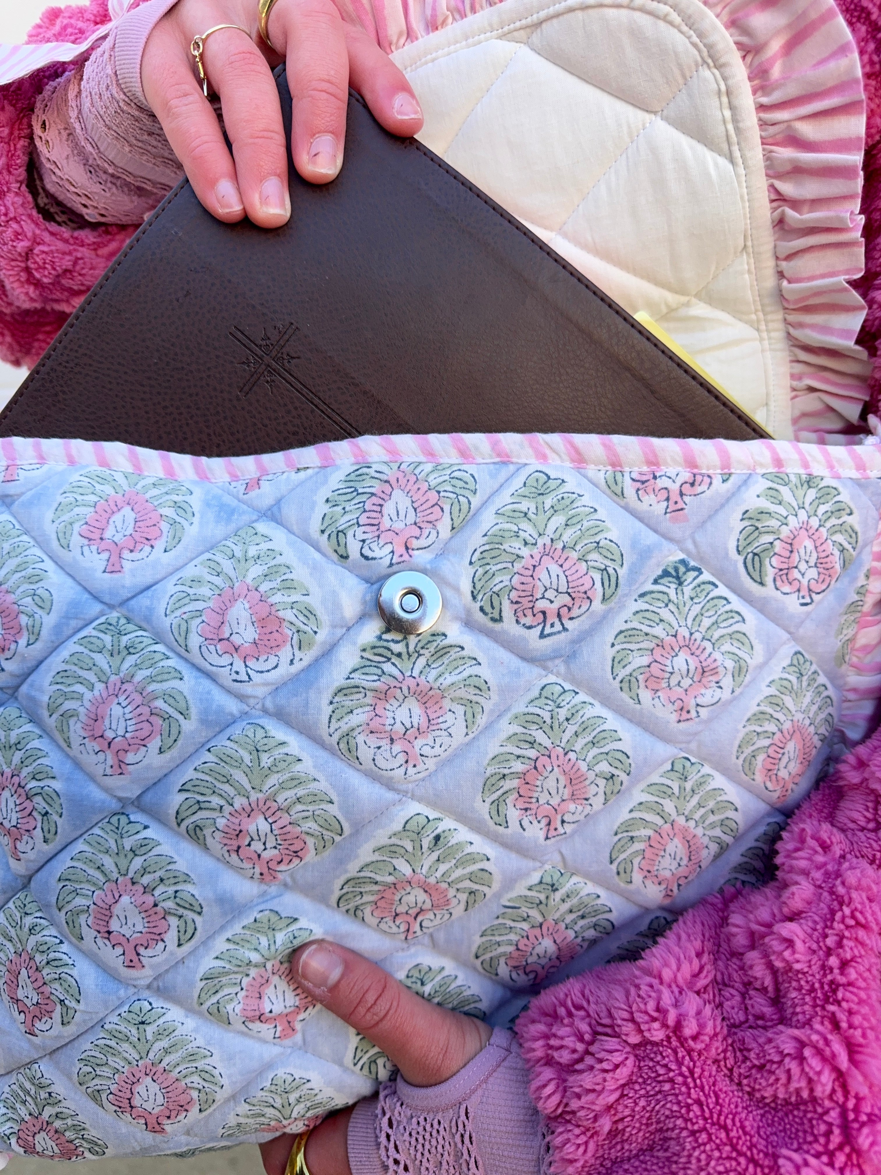 The Magnolia Morning Sleeve